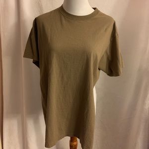 Brown t-shirt ~ cropped